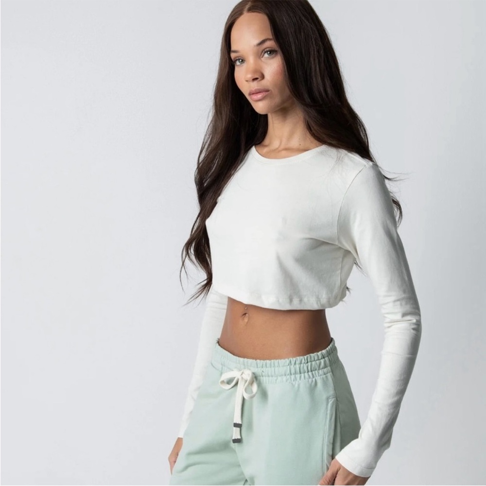🖤5/$25 NWT Classic White Long Sleeve Top boatneck slightly  crop fit LARGE